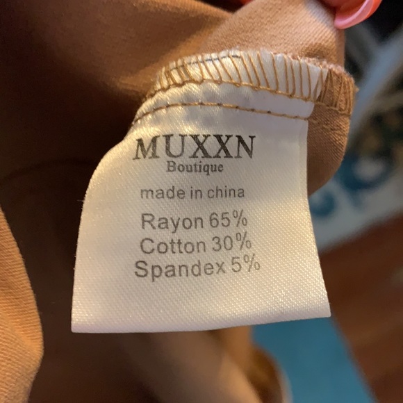 MUCXXN Camel Sleeveless Dress w/Ruching Sz 3X, EUC - Picture 9 of 10